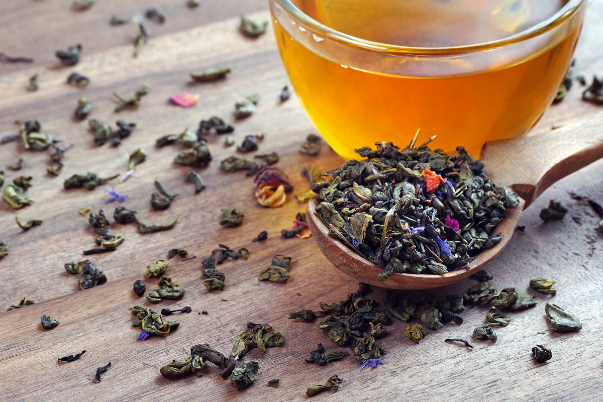 喝养生茶真的有用吗？功效、注意事项及常见种类
