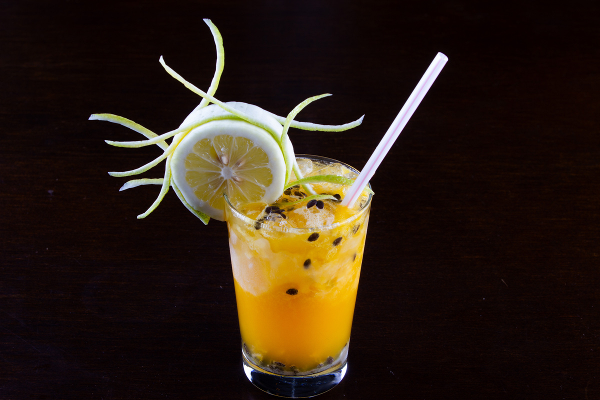 百香果青柠蜂蜜饮的做法_百香果青柠蜂蜜饮怎么做