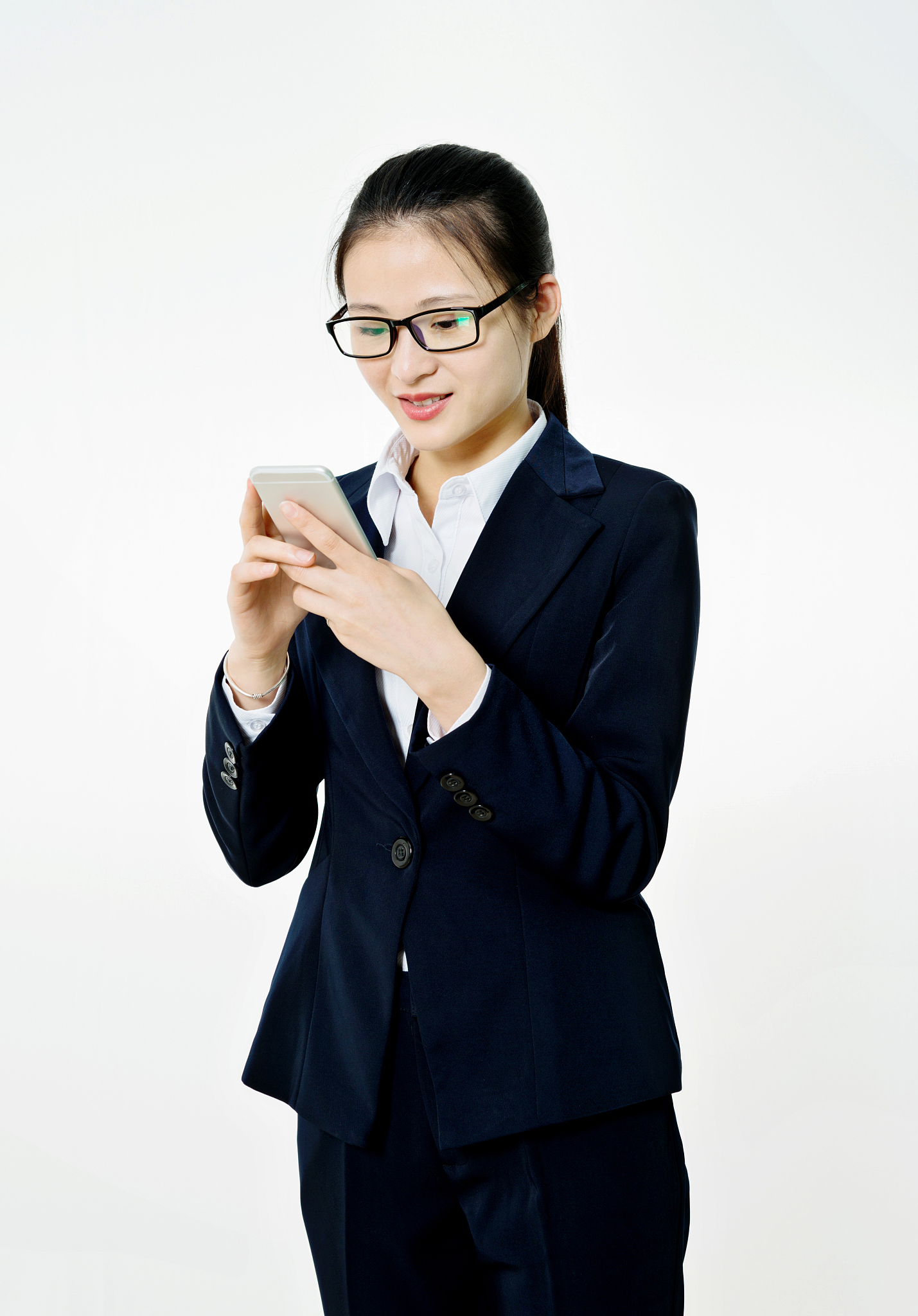 吉林历史学类专业适合女生学吗 什么专业更好