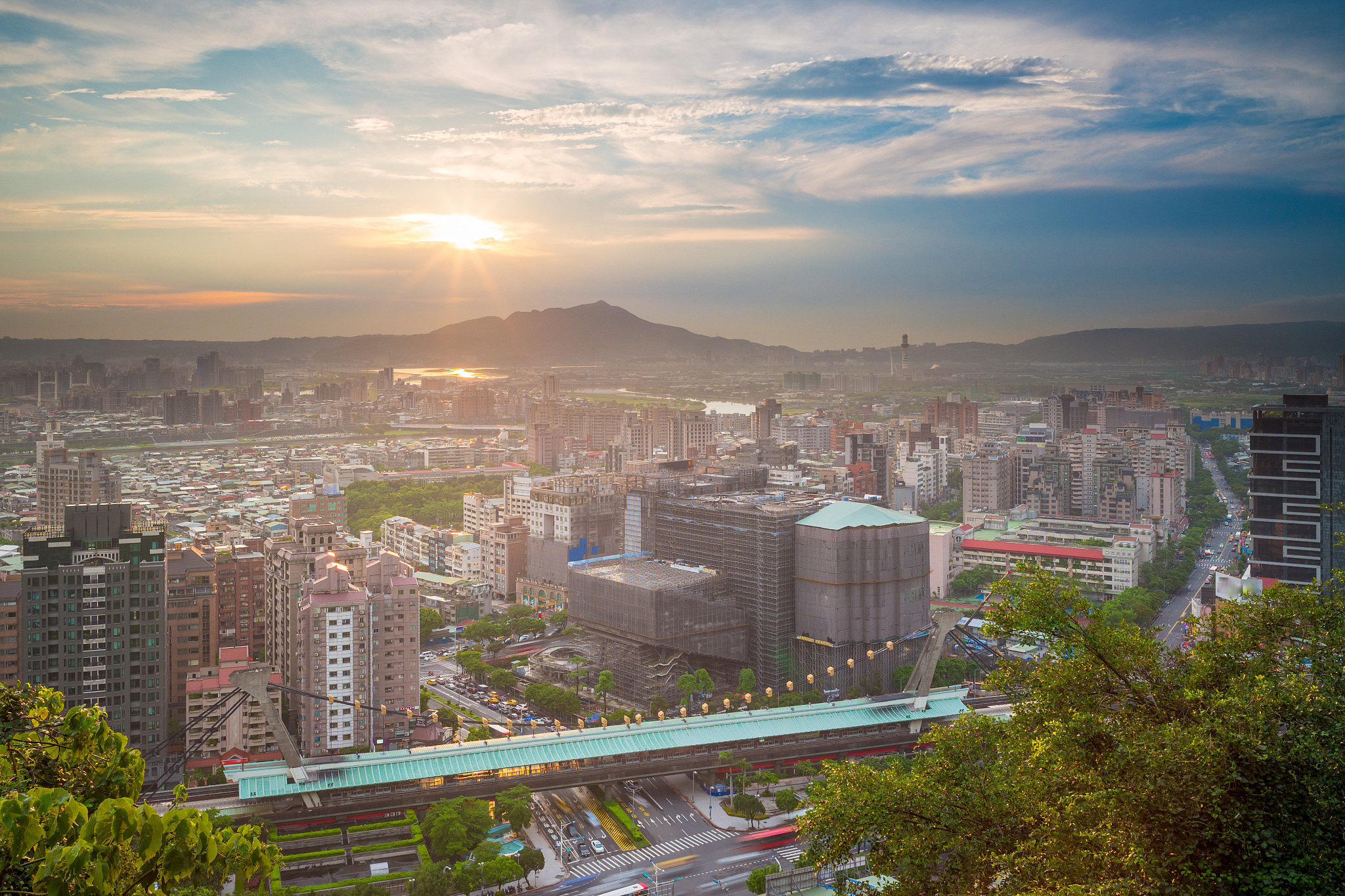 night view of taipei city
