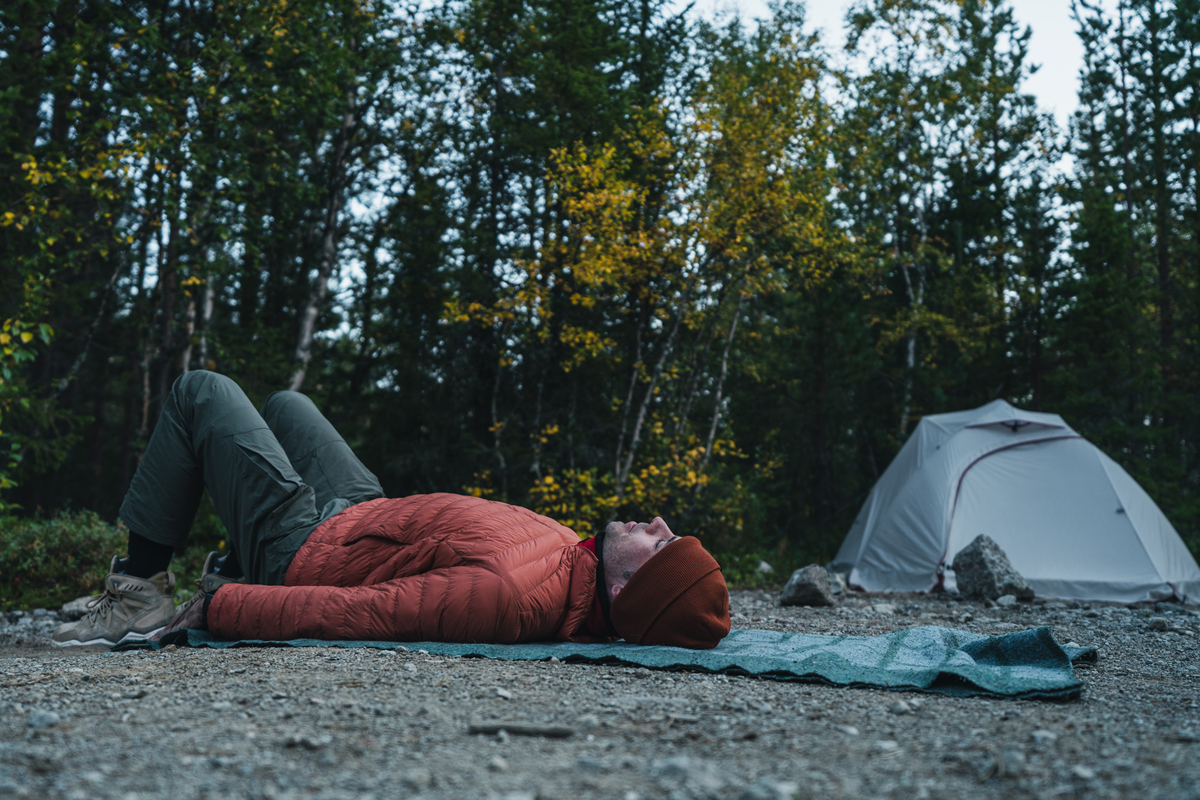 扮演一名户外博主写篇1000字户外露营你遇到最尴尬的事情什么为题的文章