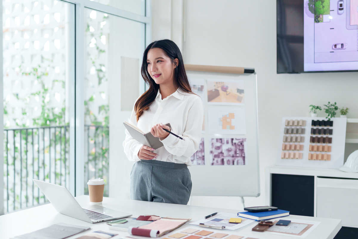 室内设计专业就业前景广阔，毕业生可选择多个发展方向