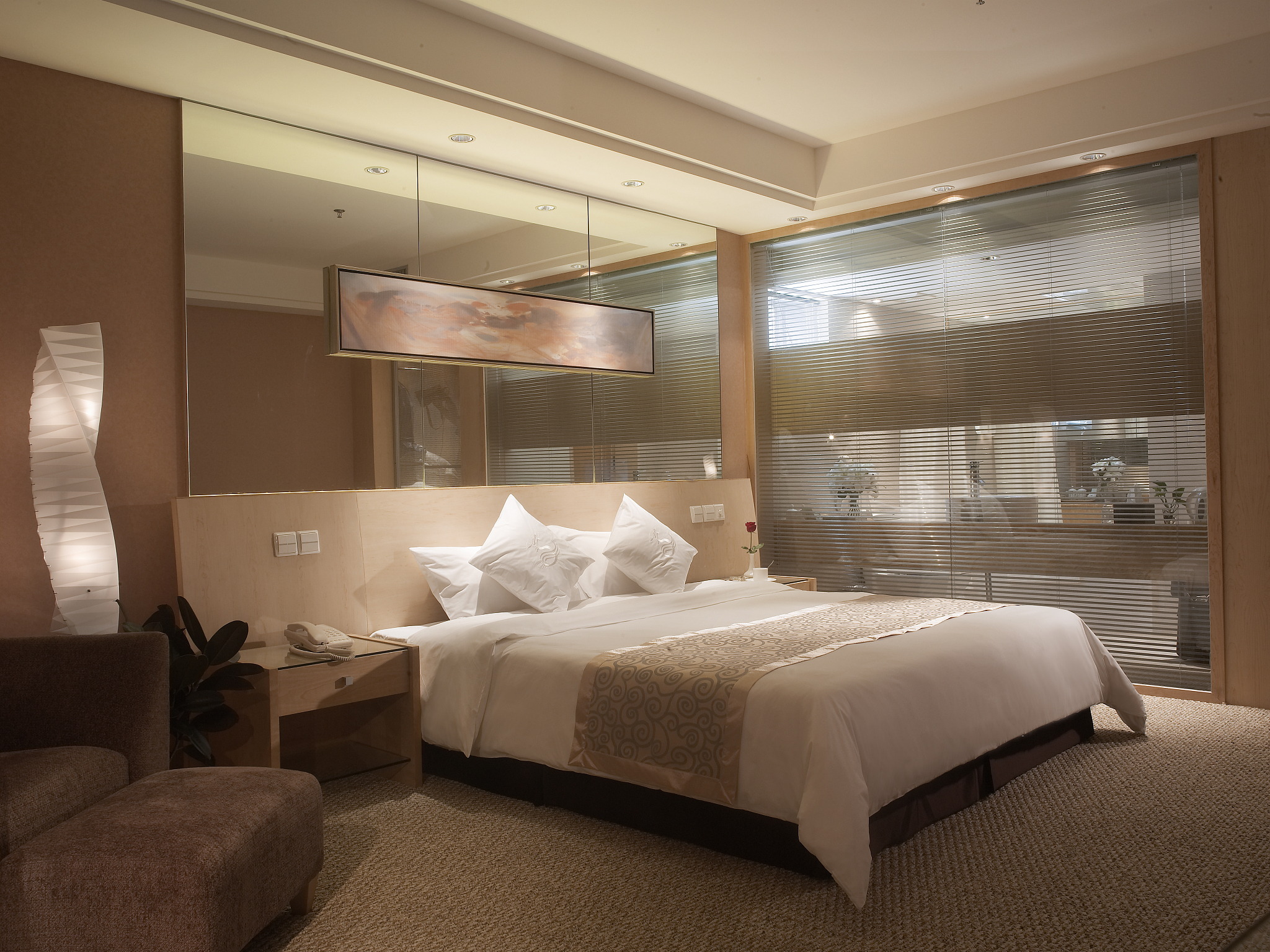 酒店住宿选择指南：舒适、功能、设备、安全要素全解析