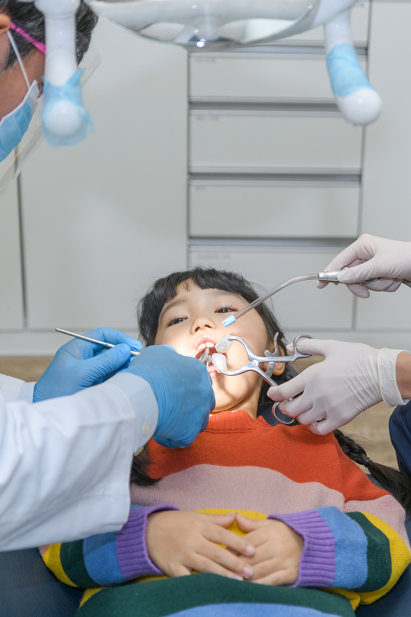 写一份口腔医院直播带货方案