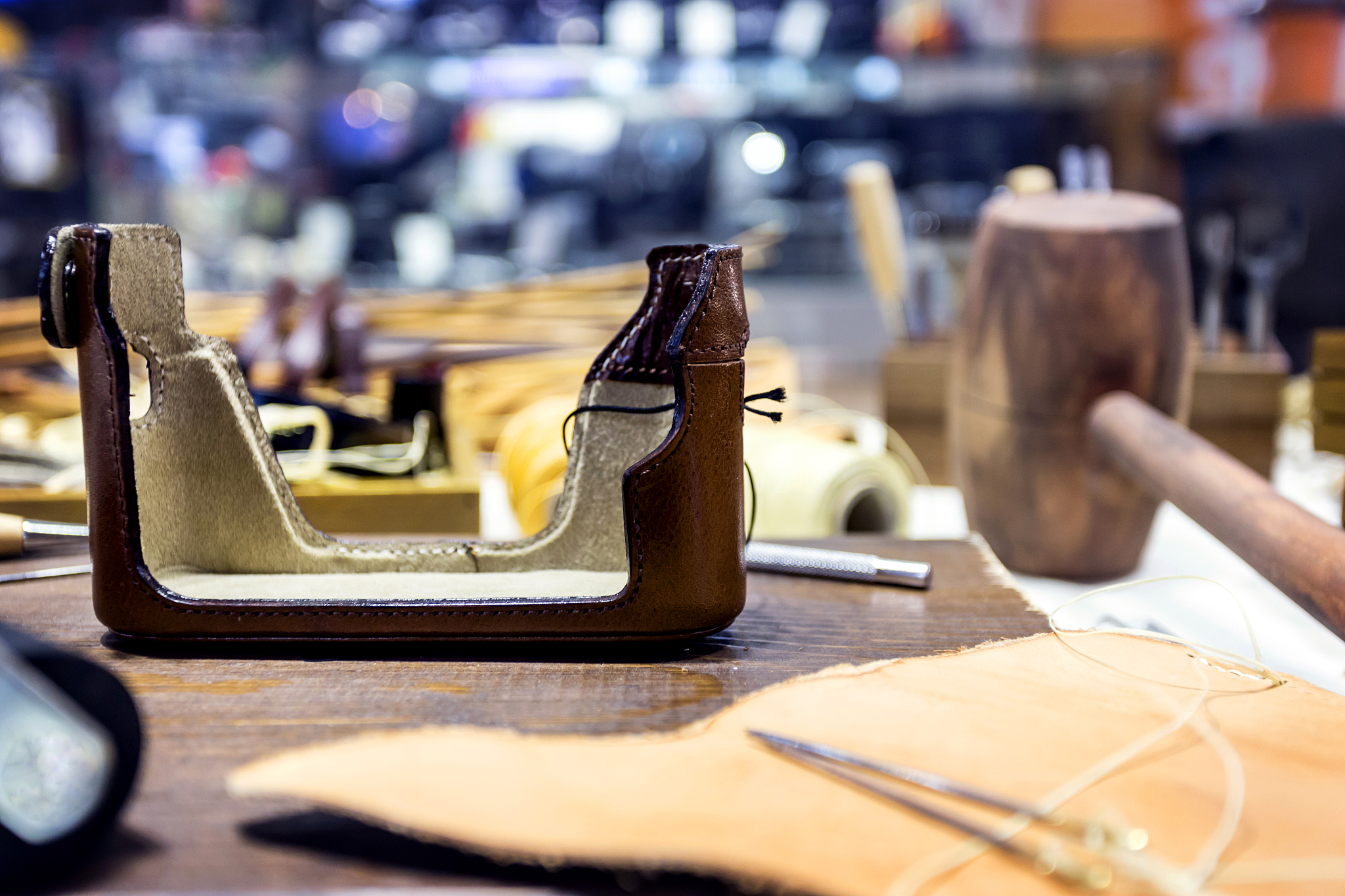 皮具设计专业前景：个性化、定制化、跨界合作