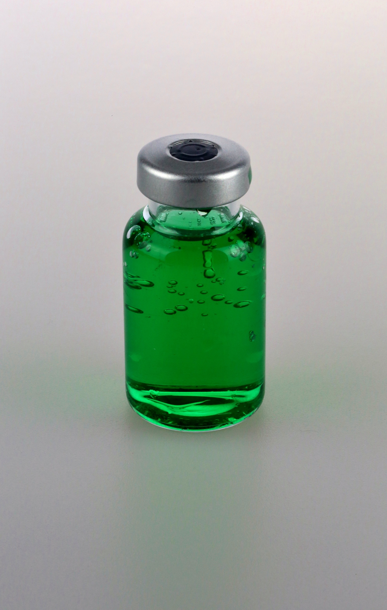 玻璃药水瓶在中世纪时期的售价是多少