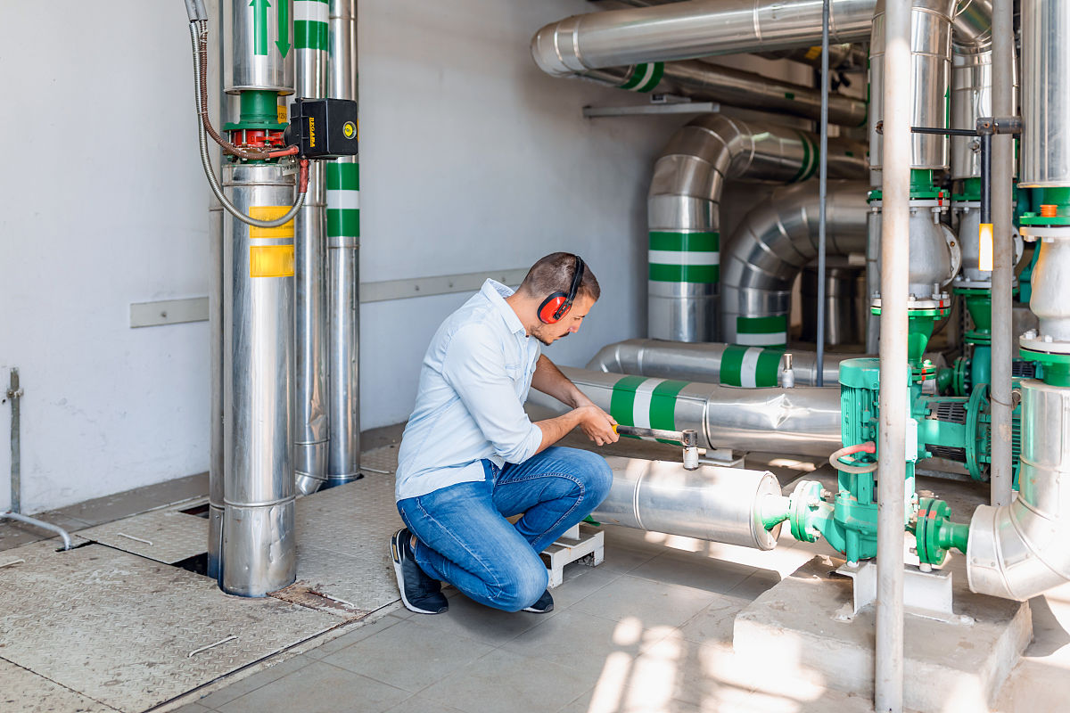 建筑给排水及采暖系统使用维护指南：延长寿命，确保安全