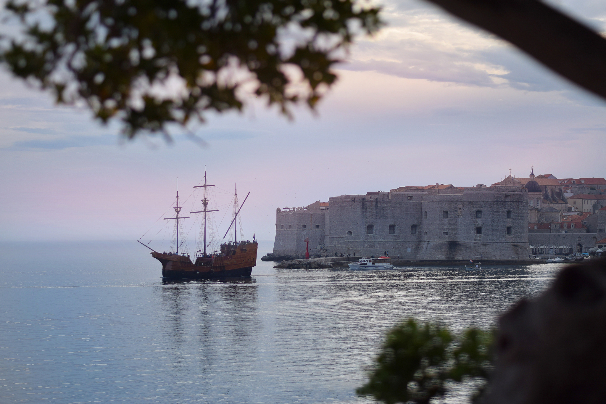 old dubrovnik at sunset