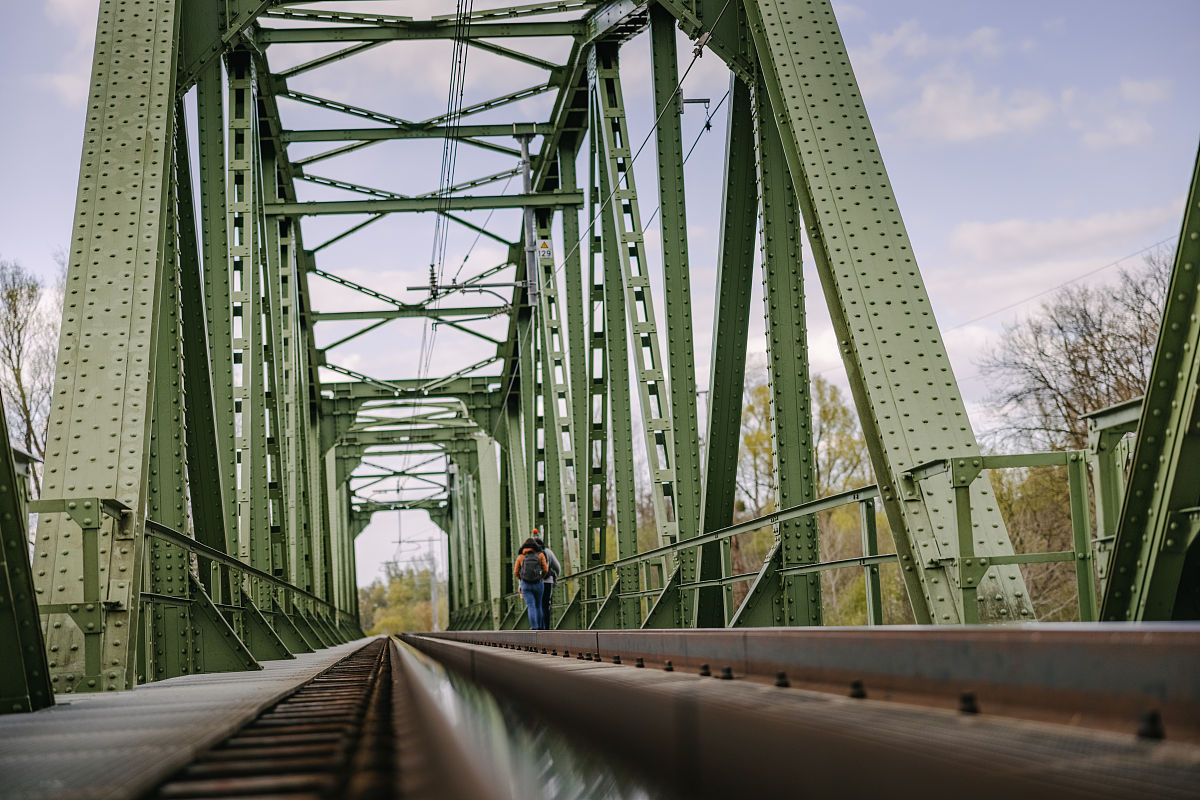 重庆铁路学校女生适合报考的专业有哪些？