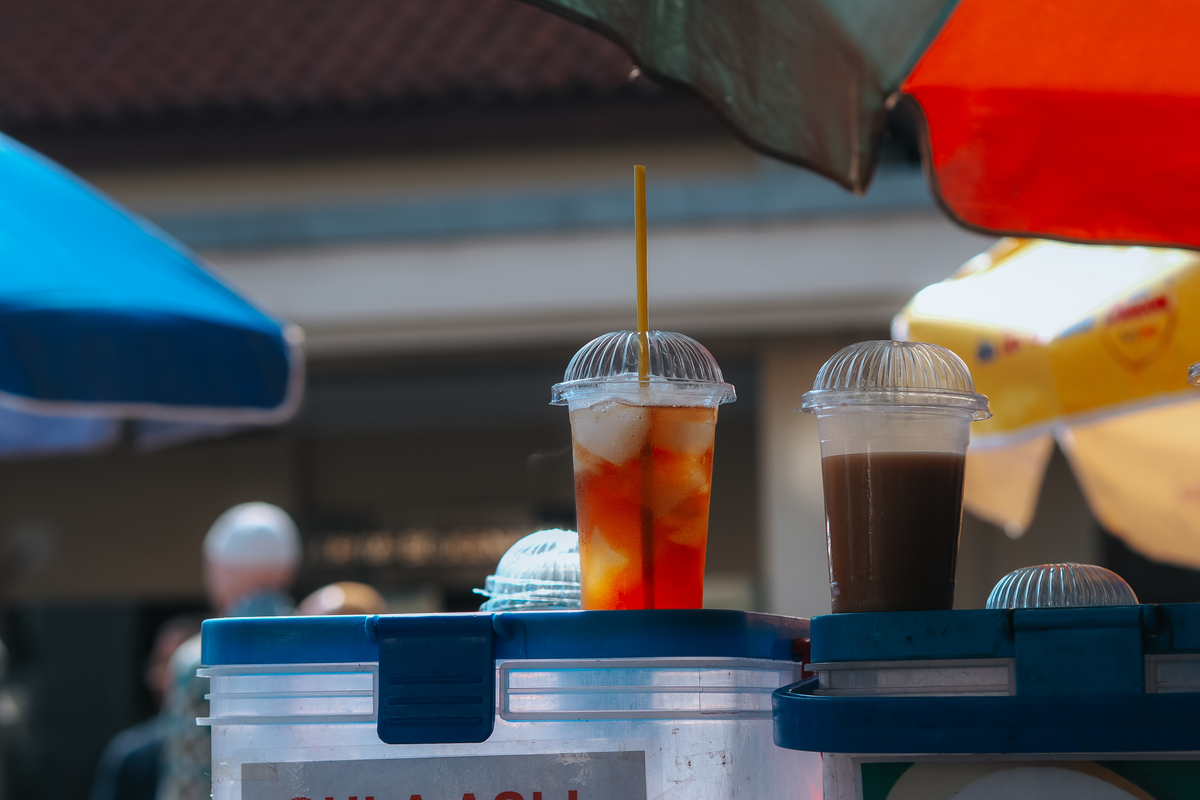 Could you elaborate the following introduction paragraph to approximately double of its word count Bubble tea is a popular beverage in China and has become a significant contributor to the countrys ec