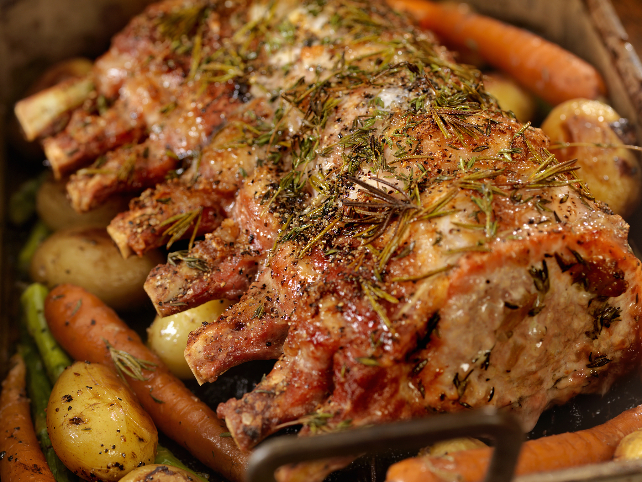 来云南昭通一个星期了不知道昭通有什么美食友友们可否推荐？模拟5个网友回答此问题每个回答配图不少于300字