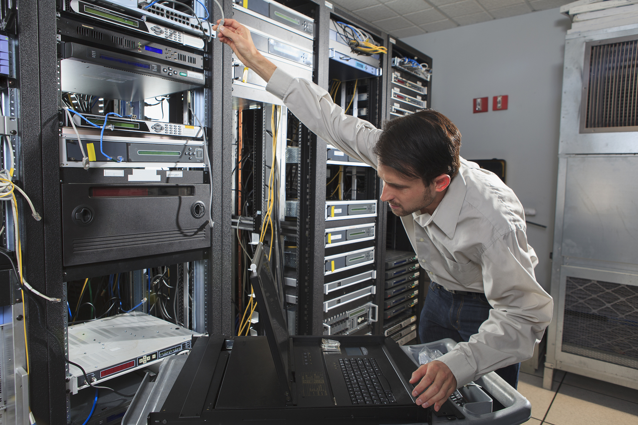 硬件网络技术工程师专业