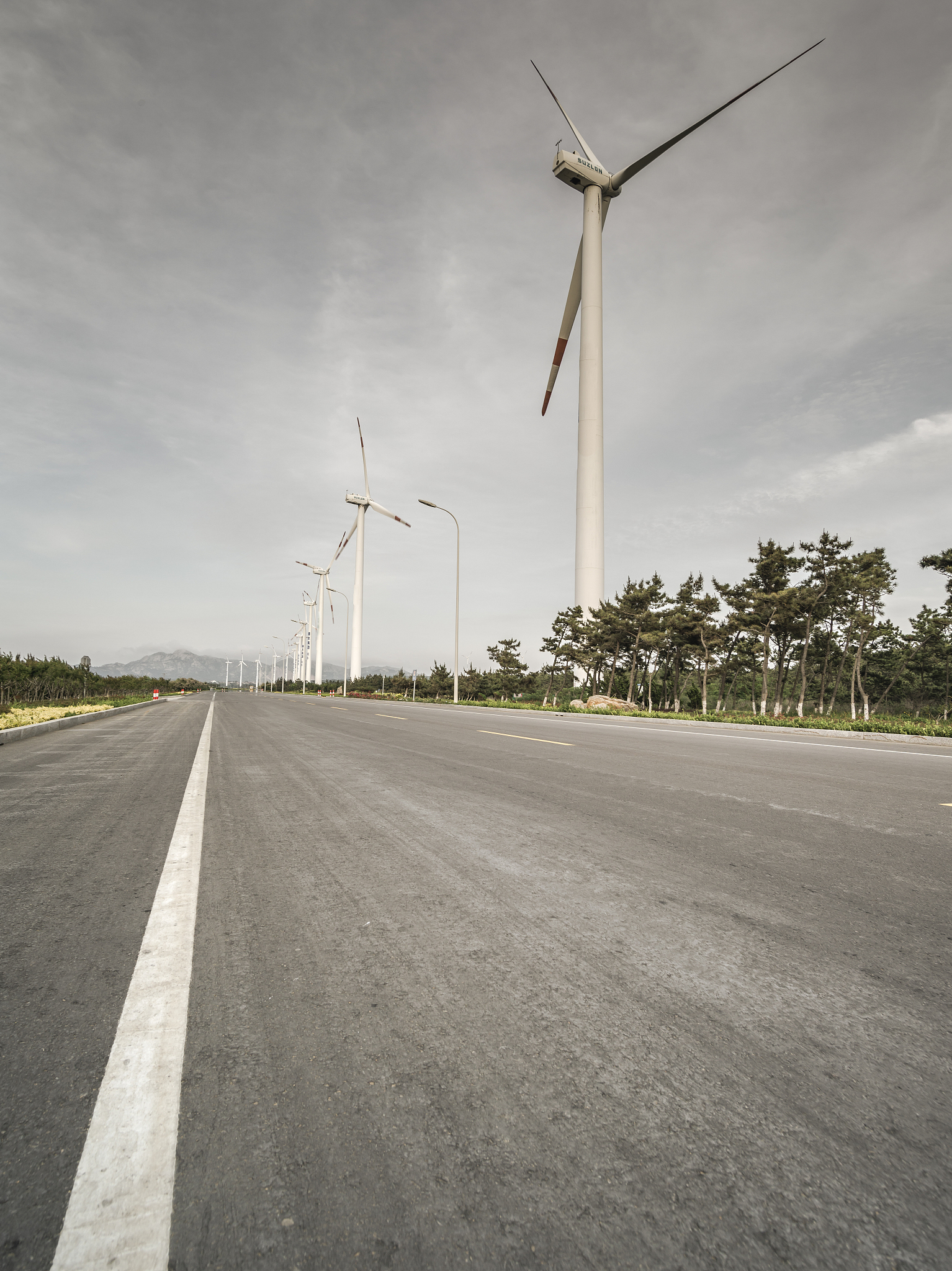 电力系统经济调度研究综述：从传统方法到人工智能应用
