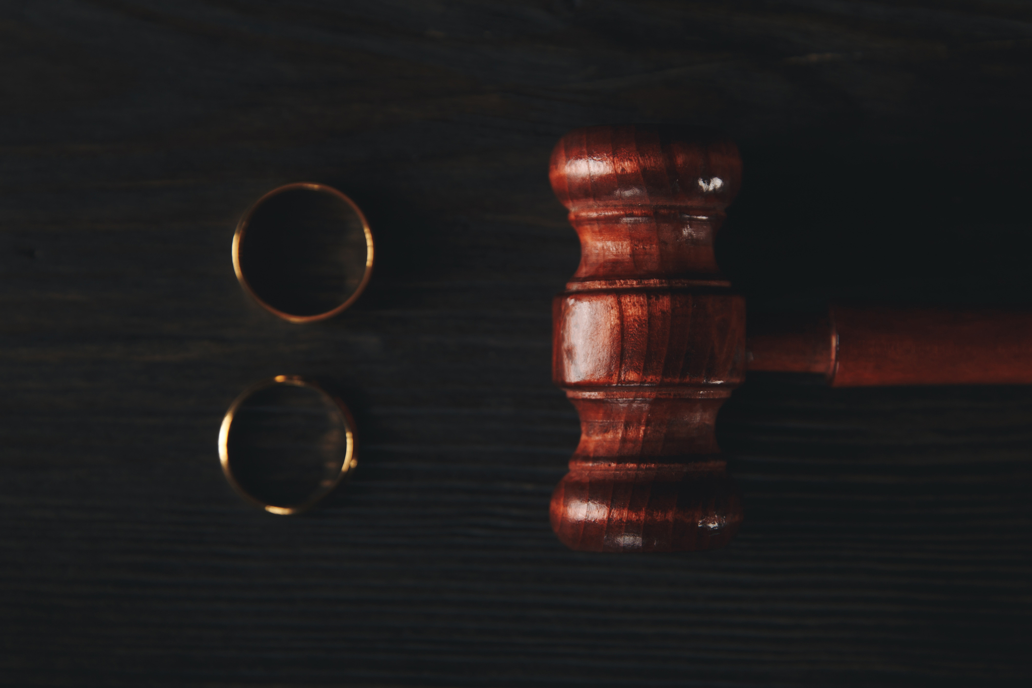 离婚律师代理一个离婚案件应如何谋划？如何帮当事人实现快速离婚？