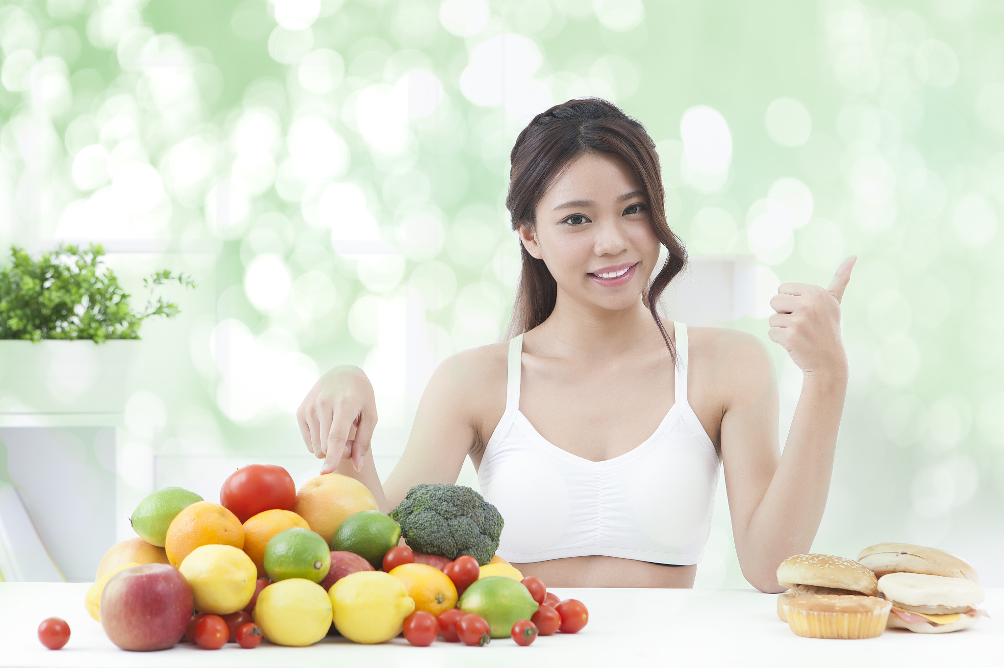 请一篇不少于200字劝说边泽敏这个女大学生增肥的文章