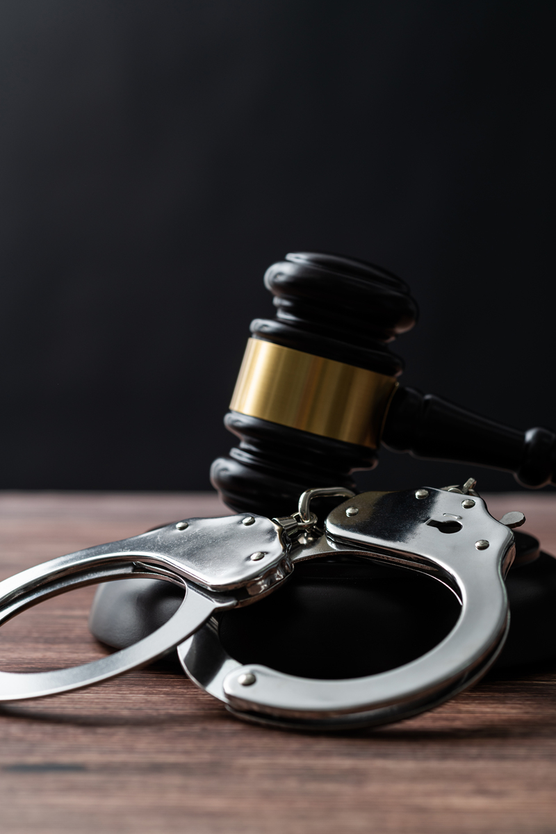 黑色纽扣手铐：个性装饰，安全可靠