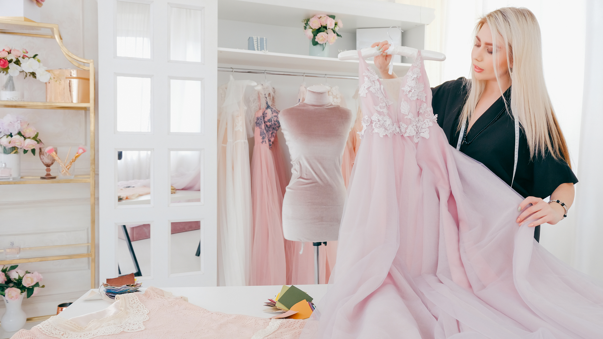 武汉市商业学校美容与形象设计三年制有前途吗？需满足哪些招生条件