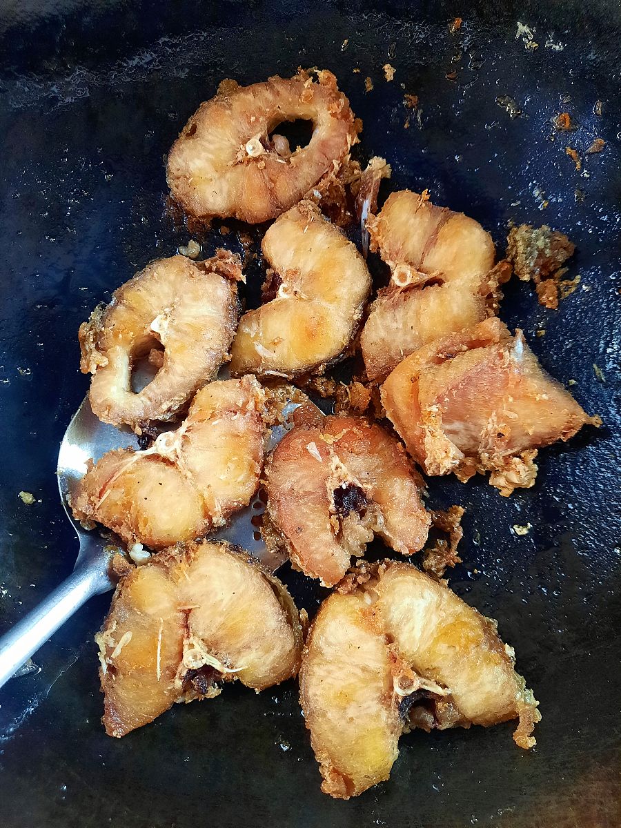 鱼片怎么做好吃又简单家常的200字左右详细描述一下