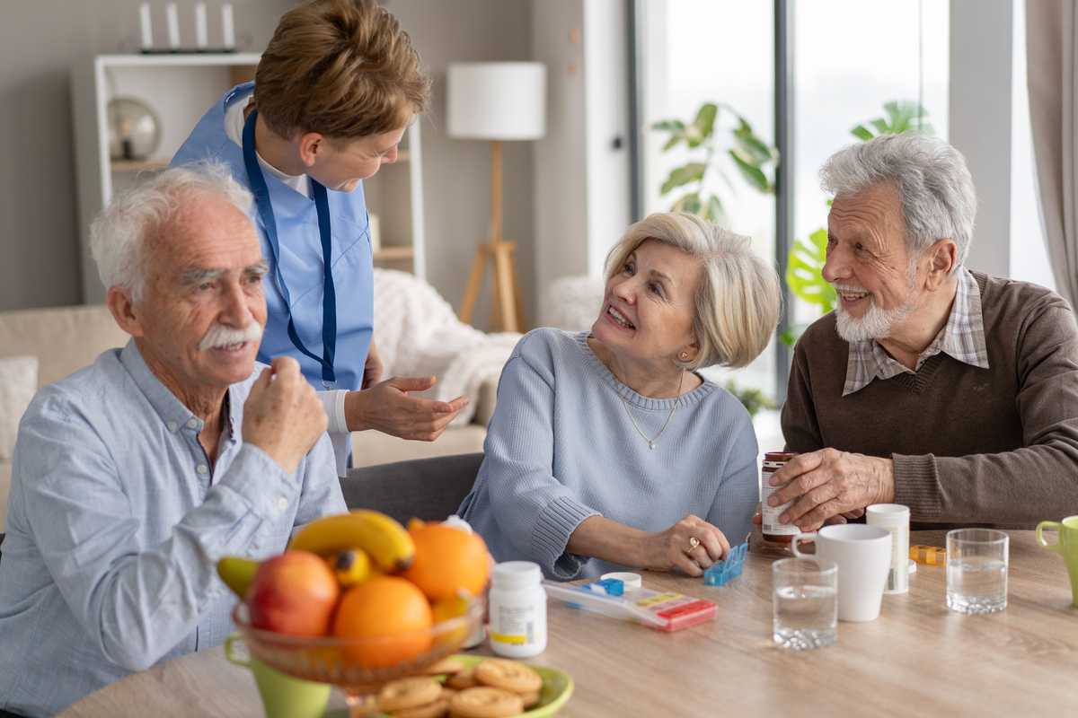 老年保健与管理专业培养目标：满足社会需求、提高生活质量