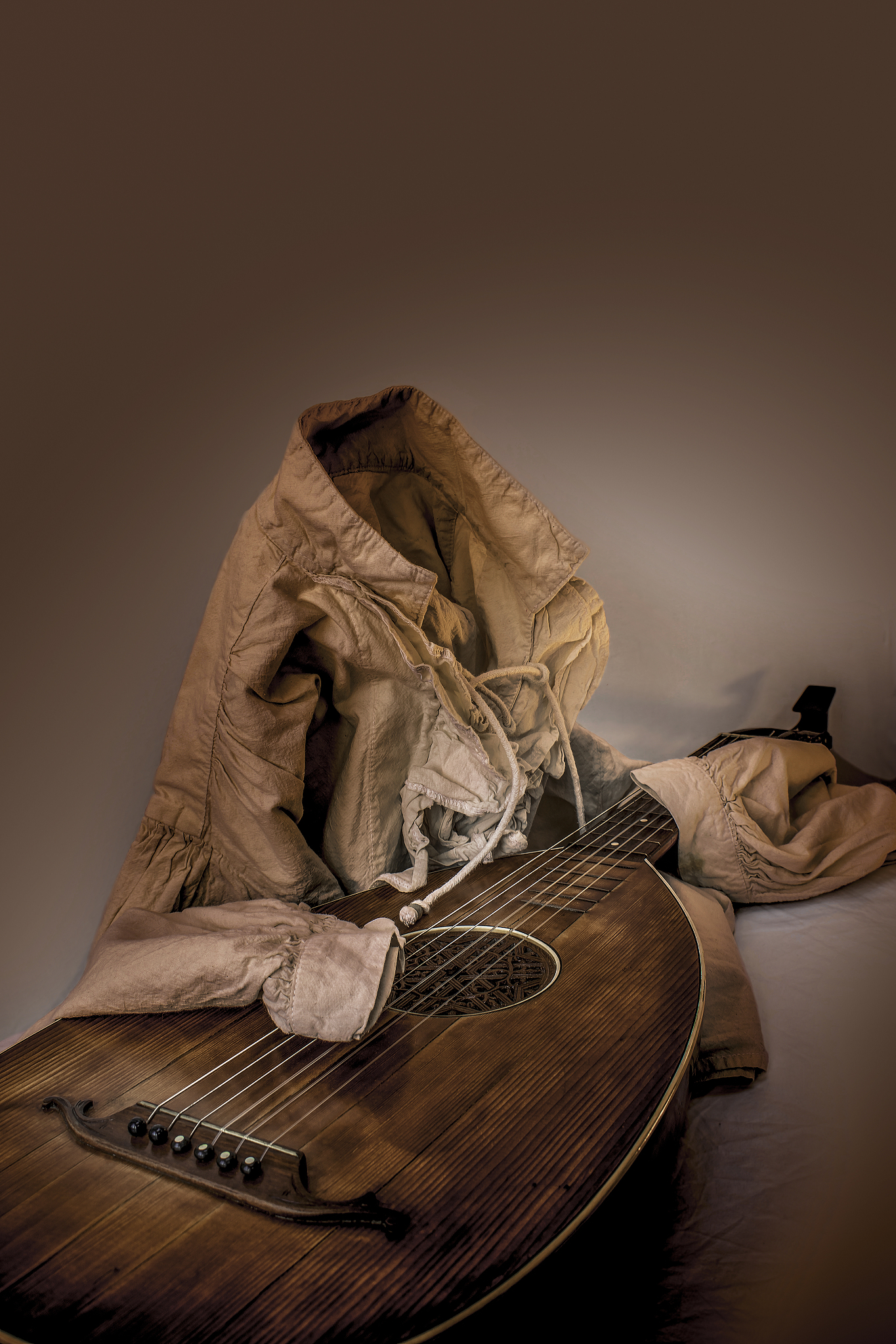 以音乐的历史：从古代到现代的音乐发展为题写一篇700字文章