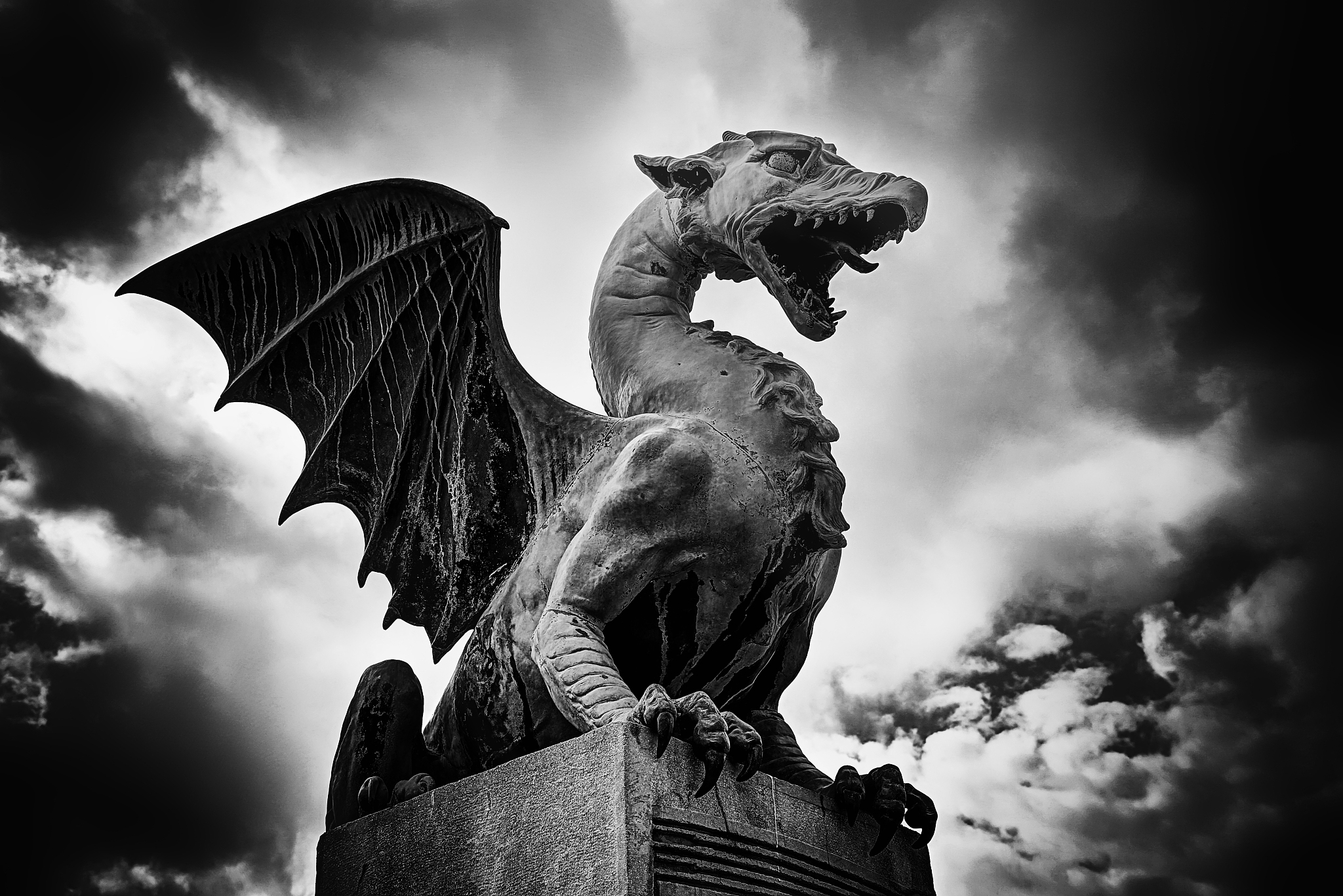 statue of the dragon on the dragon bridge, a famous landmark and
