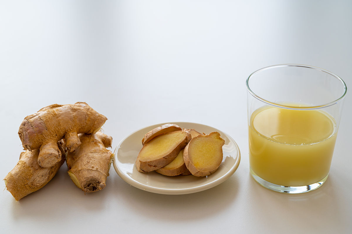 生姜对胃的好处：促进消化、缓解胃痛、抗菌！