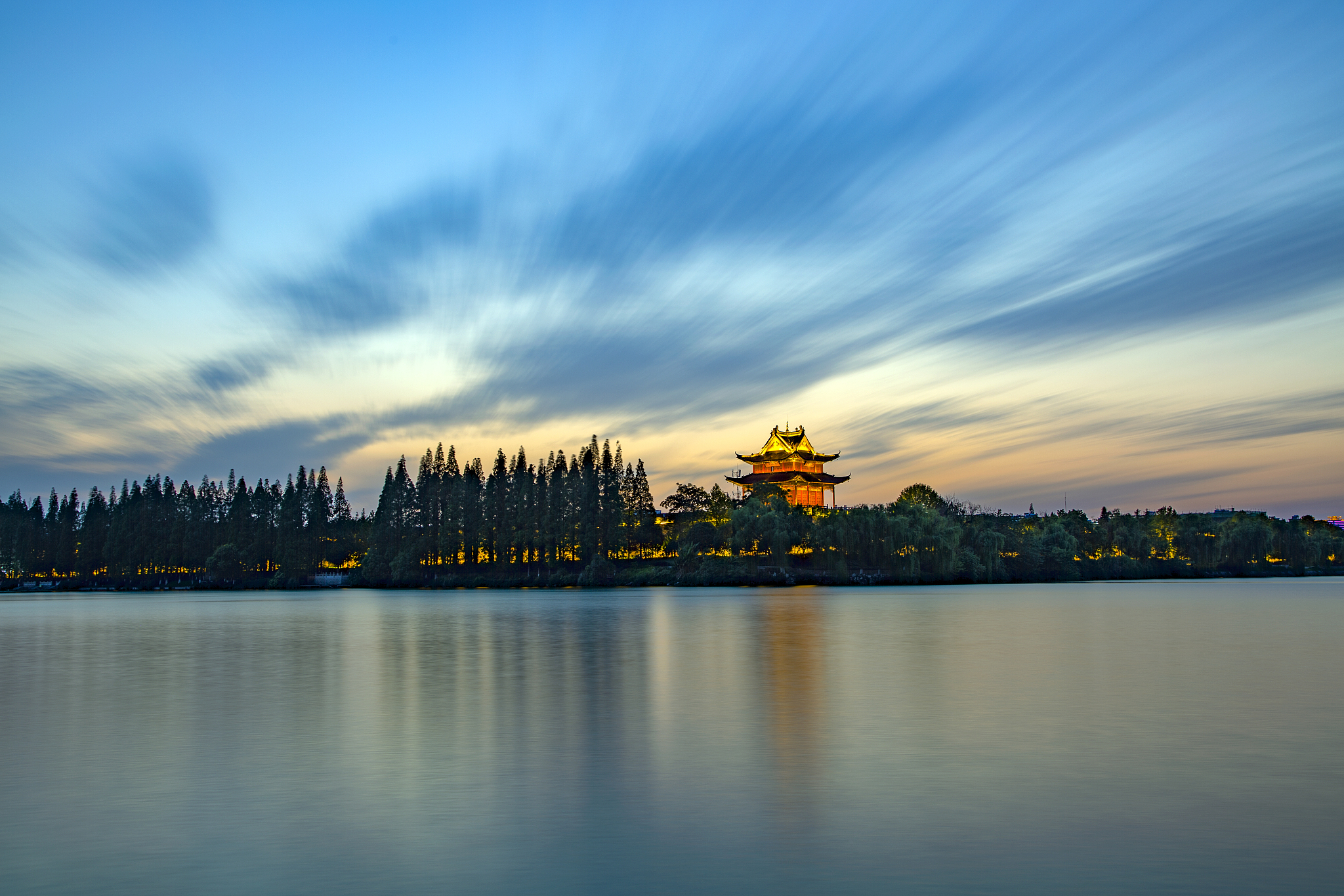 湖北襄阳古城风光夜景