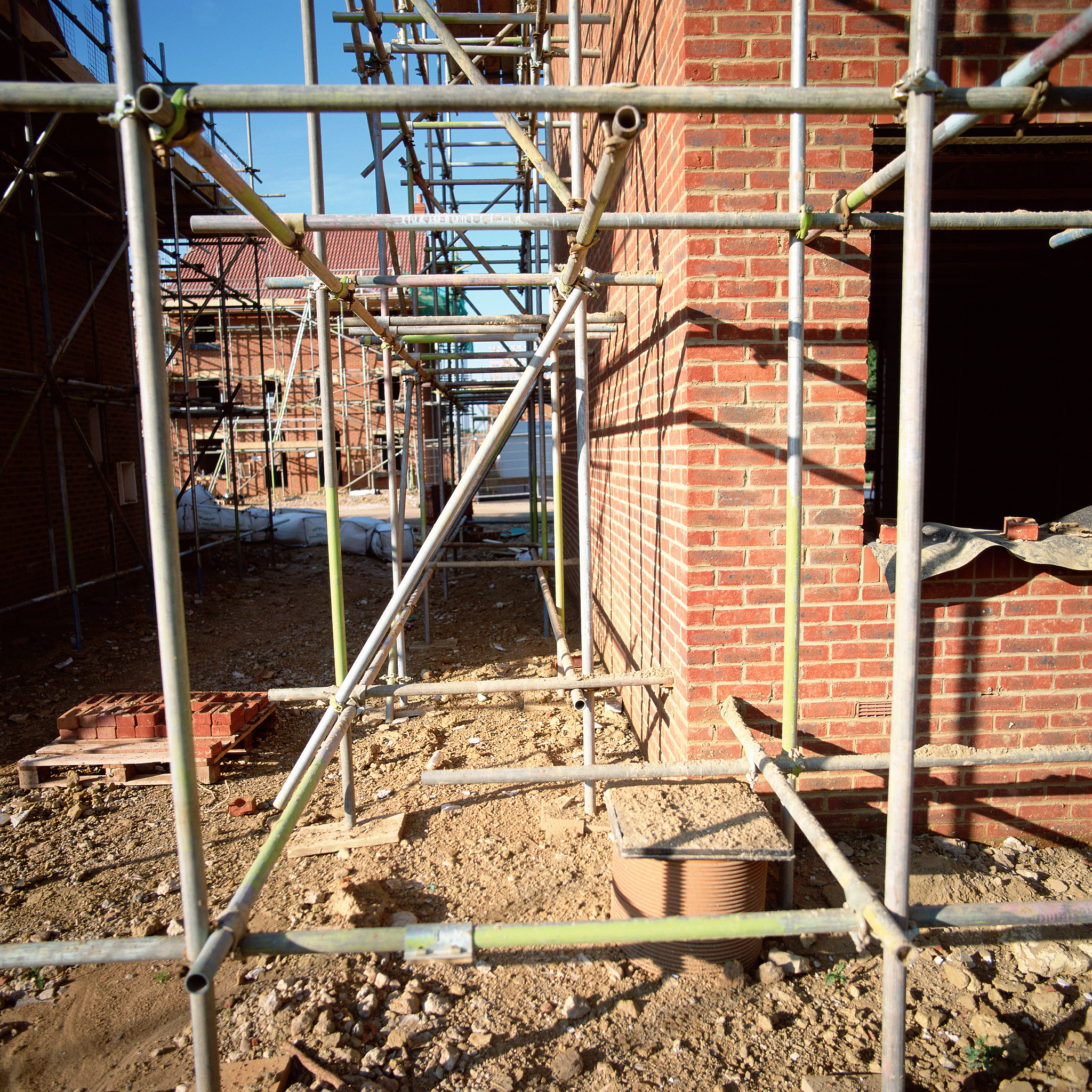 建房指南：从选址到装修，一步步实现你的梦想家园