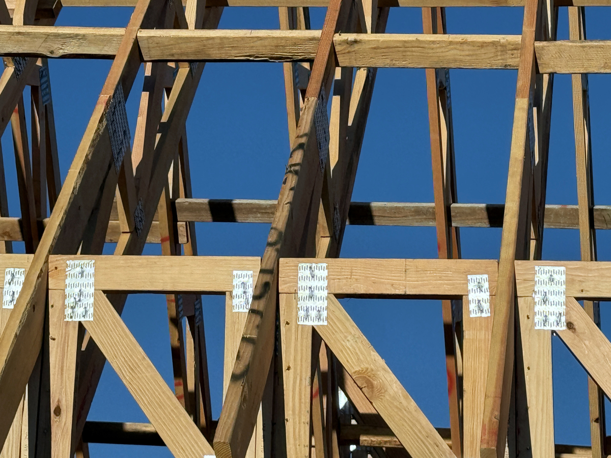 建筑材料知多少：水泥、钢材、木材、玻璃及新型建材