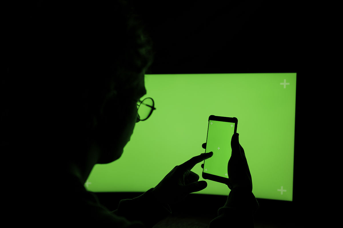 oled真的伤眼睛吗