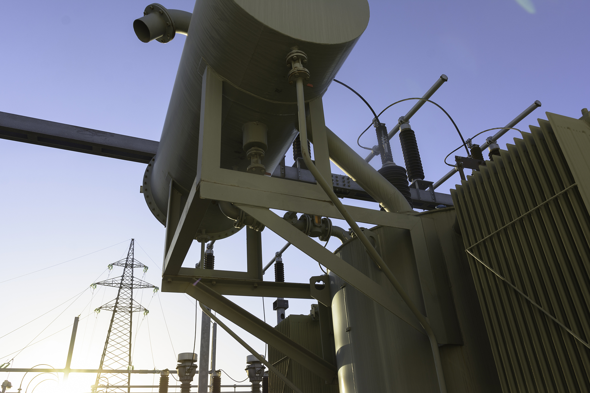 HIGH PRESSURE RESEARCH 期刊：高压科学与技术研究范围