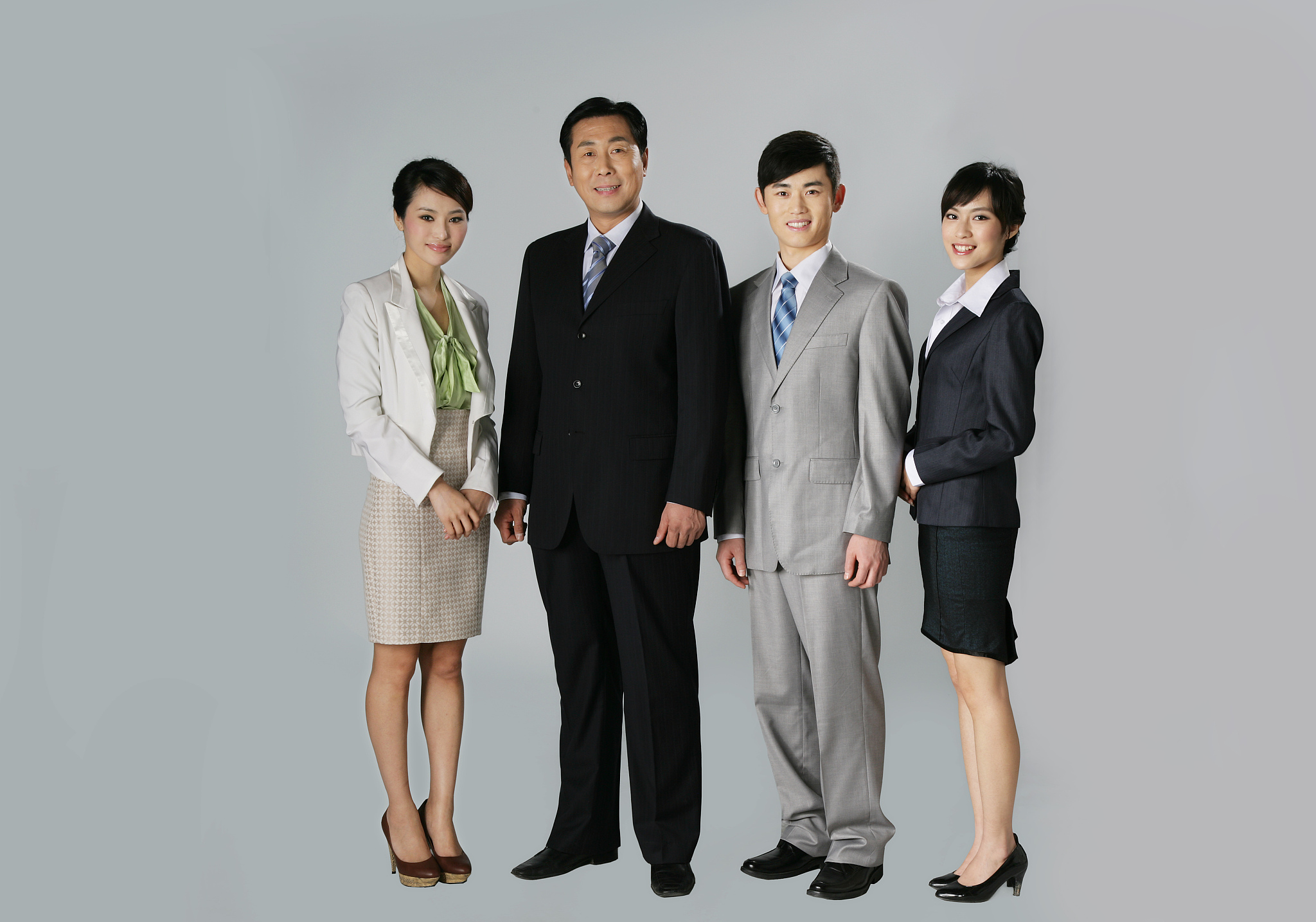 看完办公礼仪视频资料后的感想具体可以写这个礼仪的动作要领、如何做到标准、如何学以致用、礼仪的重要性、怎么带动身边人等等