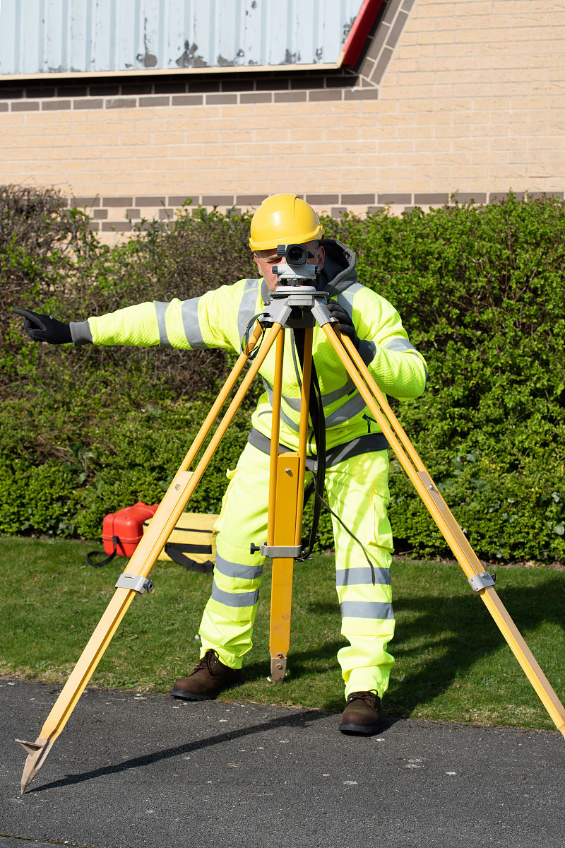 智能化水准尺：利用语言处理技术实现精准测量