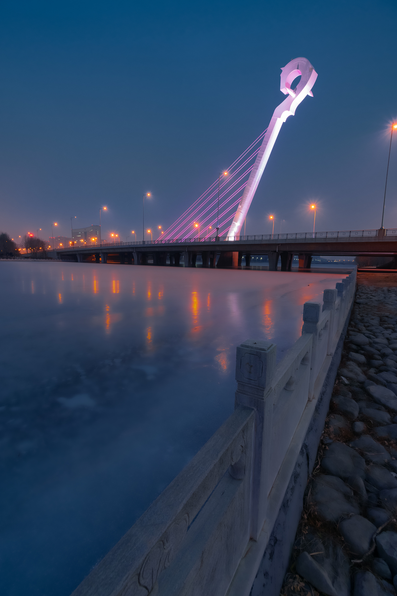 内蒙古呼和浩特媒体曝光求助热线是多少？最管用的曝光平台 要求：创建一篇1500至2000字的解决方案