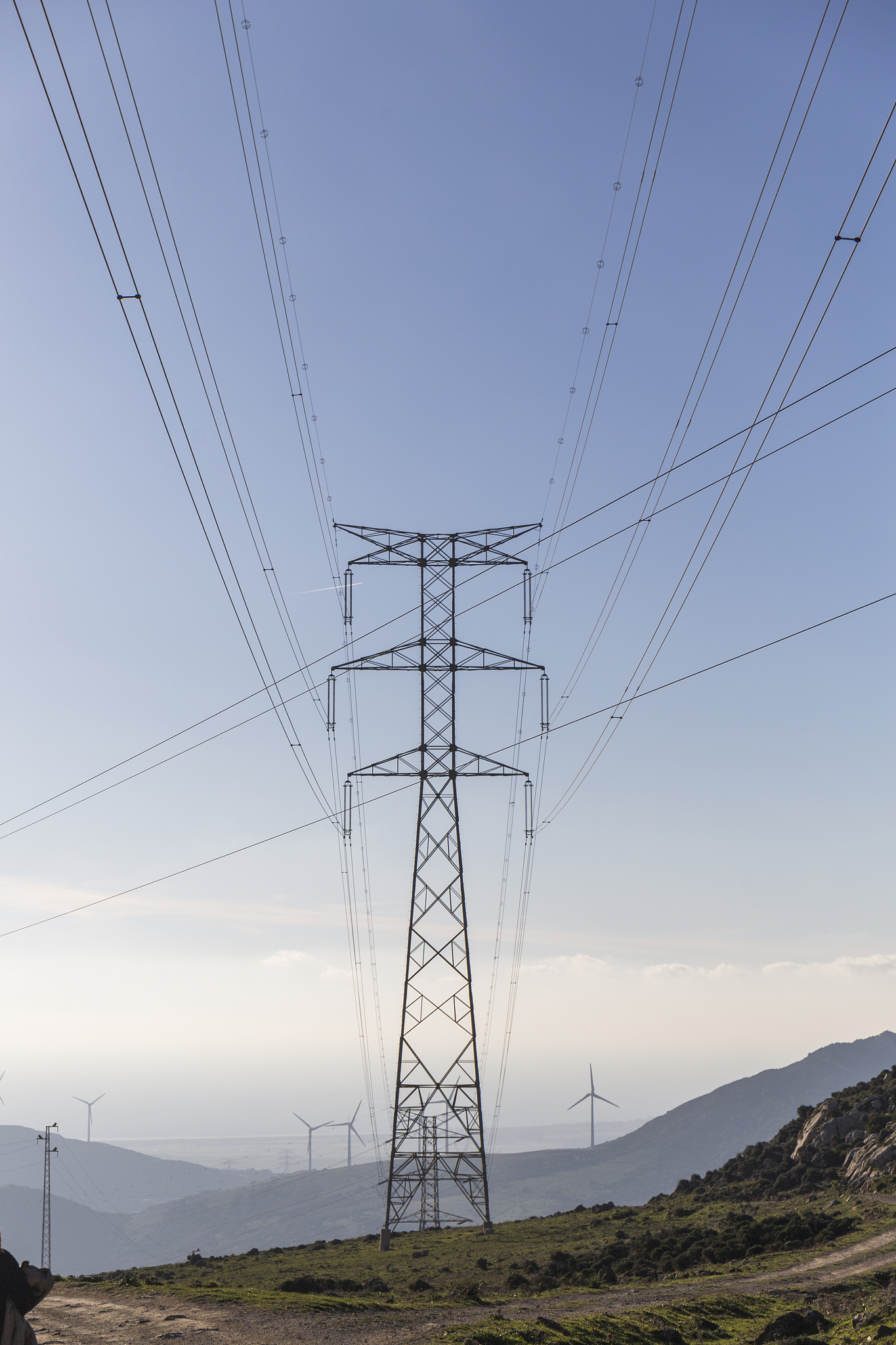 电缆截面积3*240含义解析：3根240平方毫米导线组成