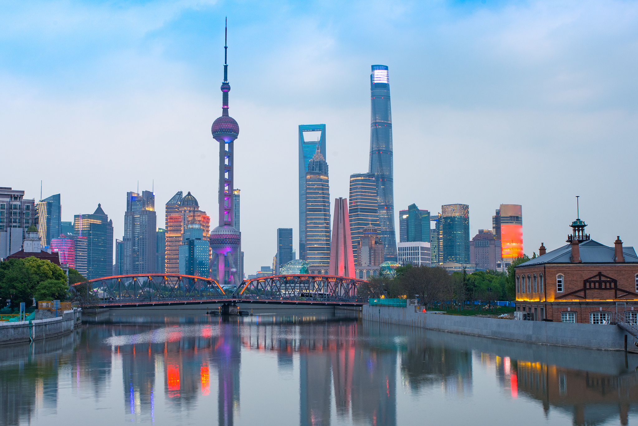 sunset of lujiazui