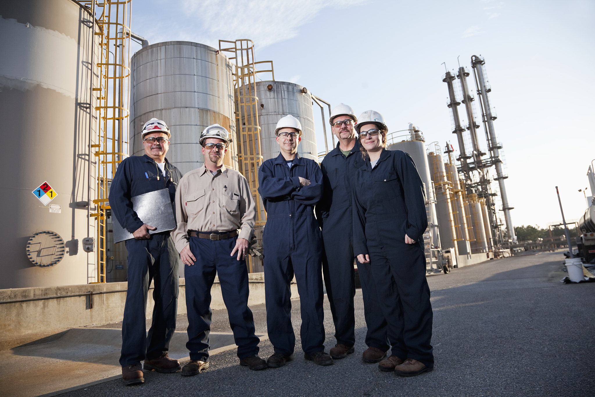 写一篇介绍全国劳动模范时传祥的英语文章