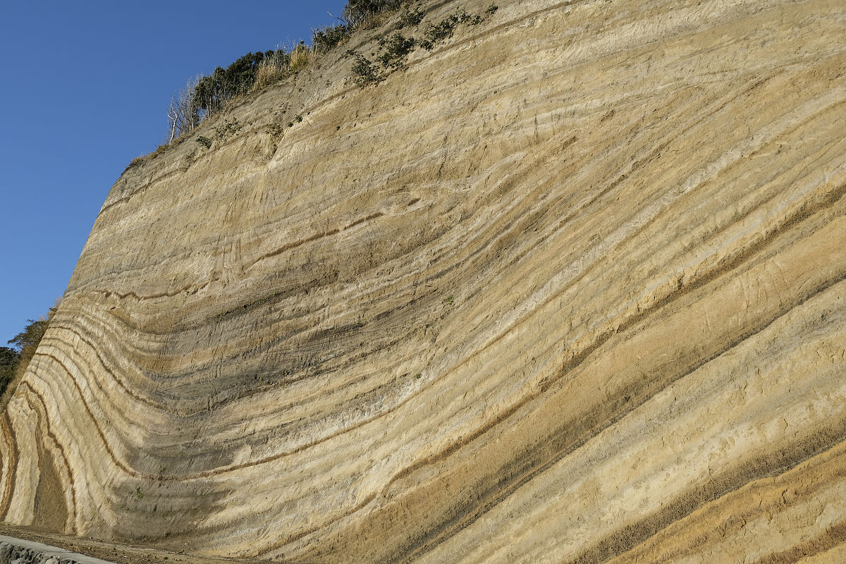 油气田开发中时地层格架的应用和意义