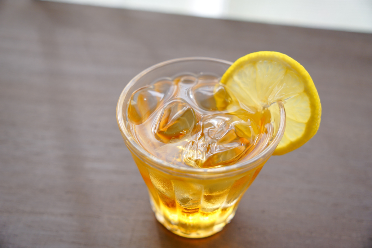 酸梅青桔冰红茶的做法_酸梅青桔冰红茶怎么做