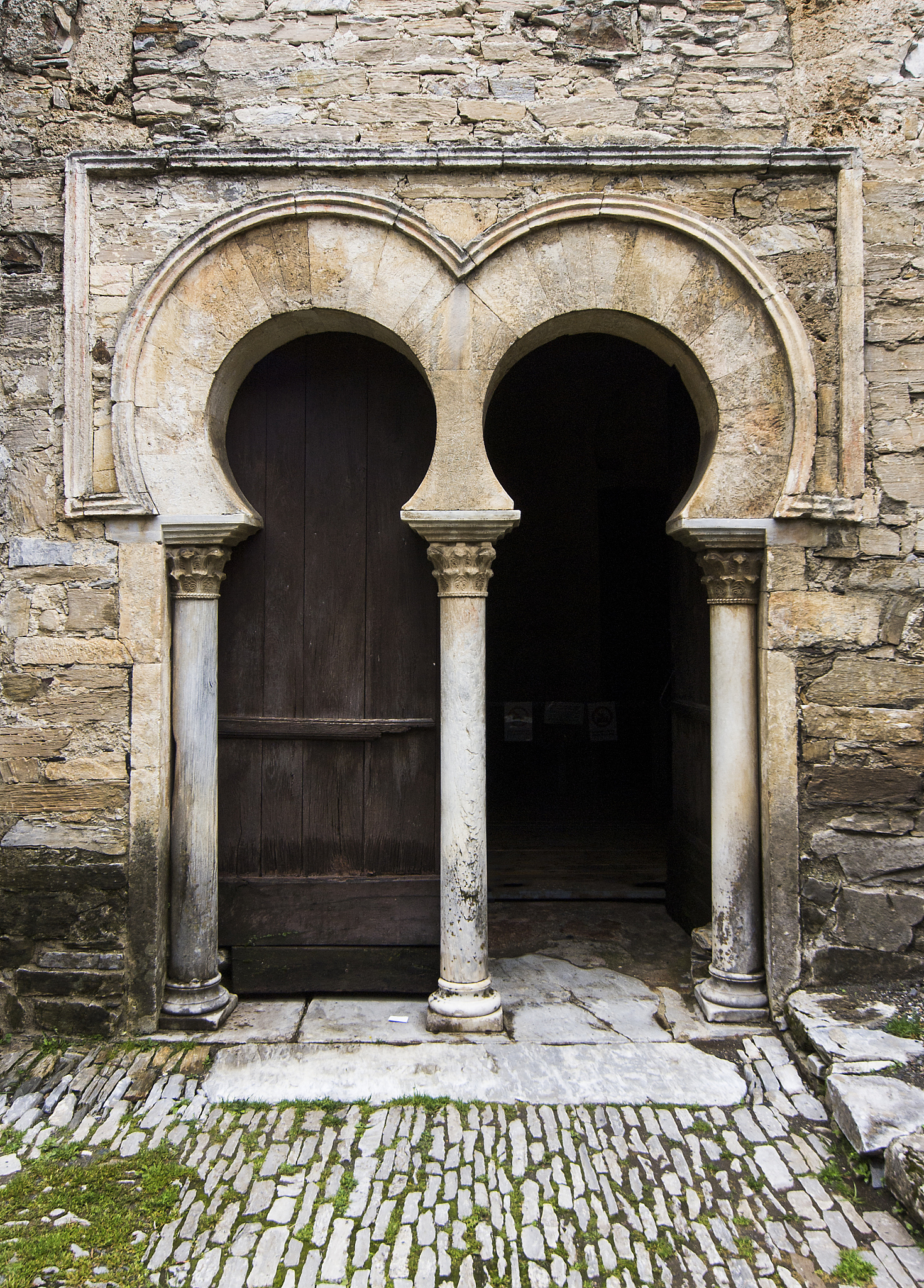 旱作玉米栽培试验：覆膜方式影响研究