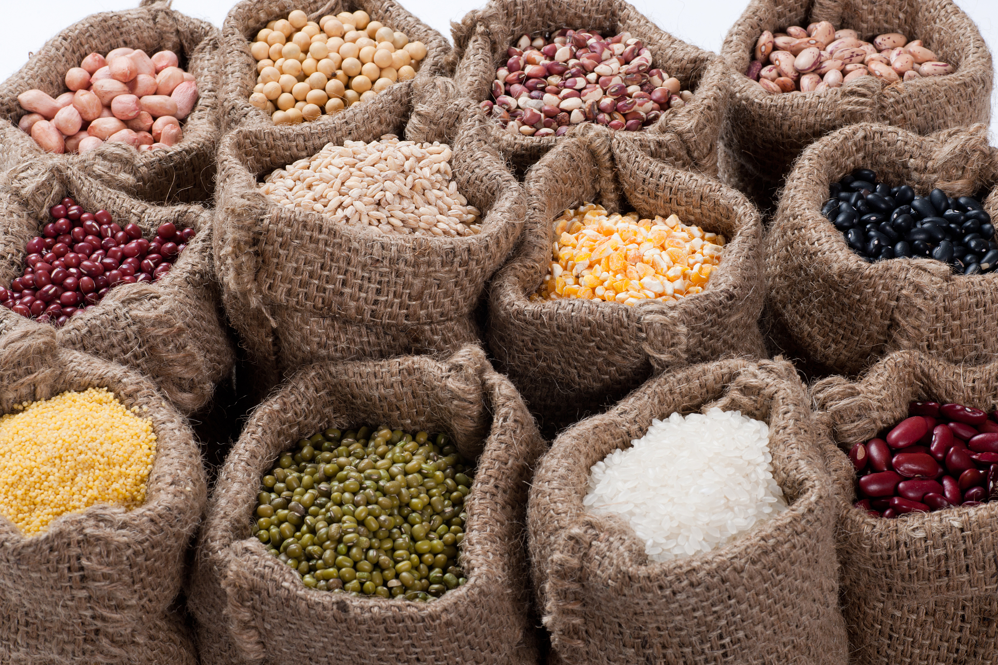 different types of beans in gunny bag