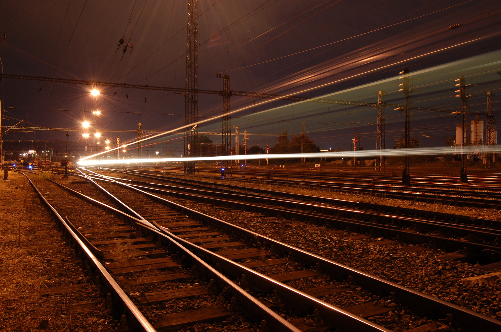 西安市职工大学铁道轨道供电专业：招生条件、课程设置及教学质量