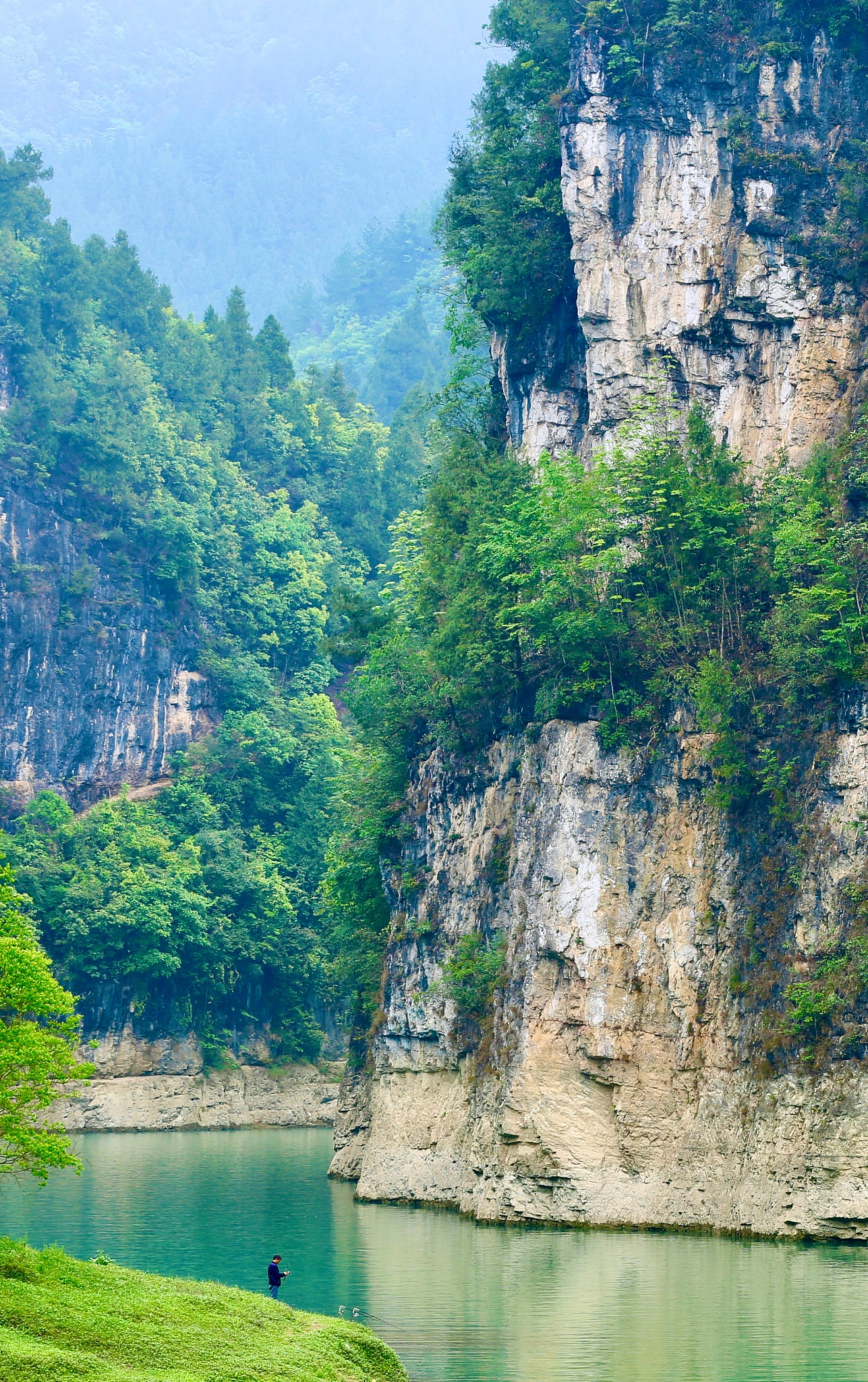 200字的游览重庆黔江小南海地质公园抒情散文