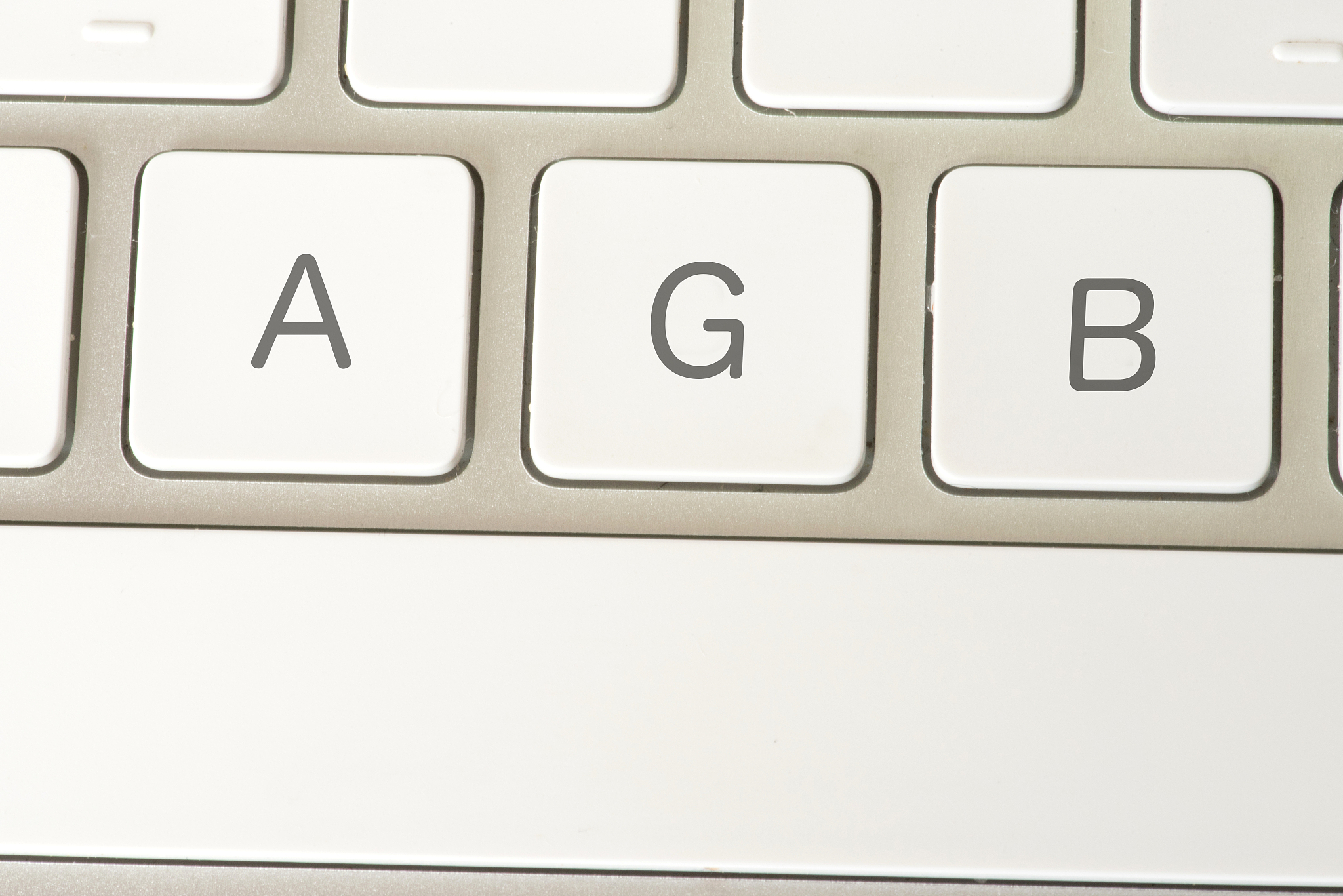 ein computer und die tasten für die allgemeinen geschftsbedingu