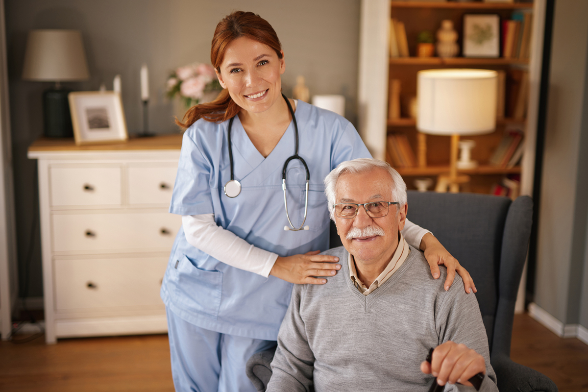 男性护士职业前景与专业发展分析