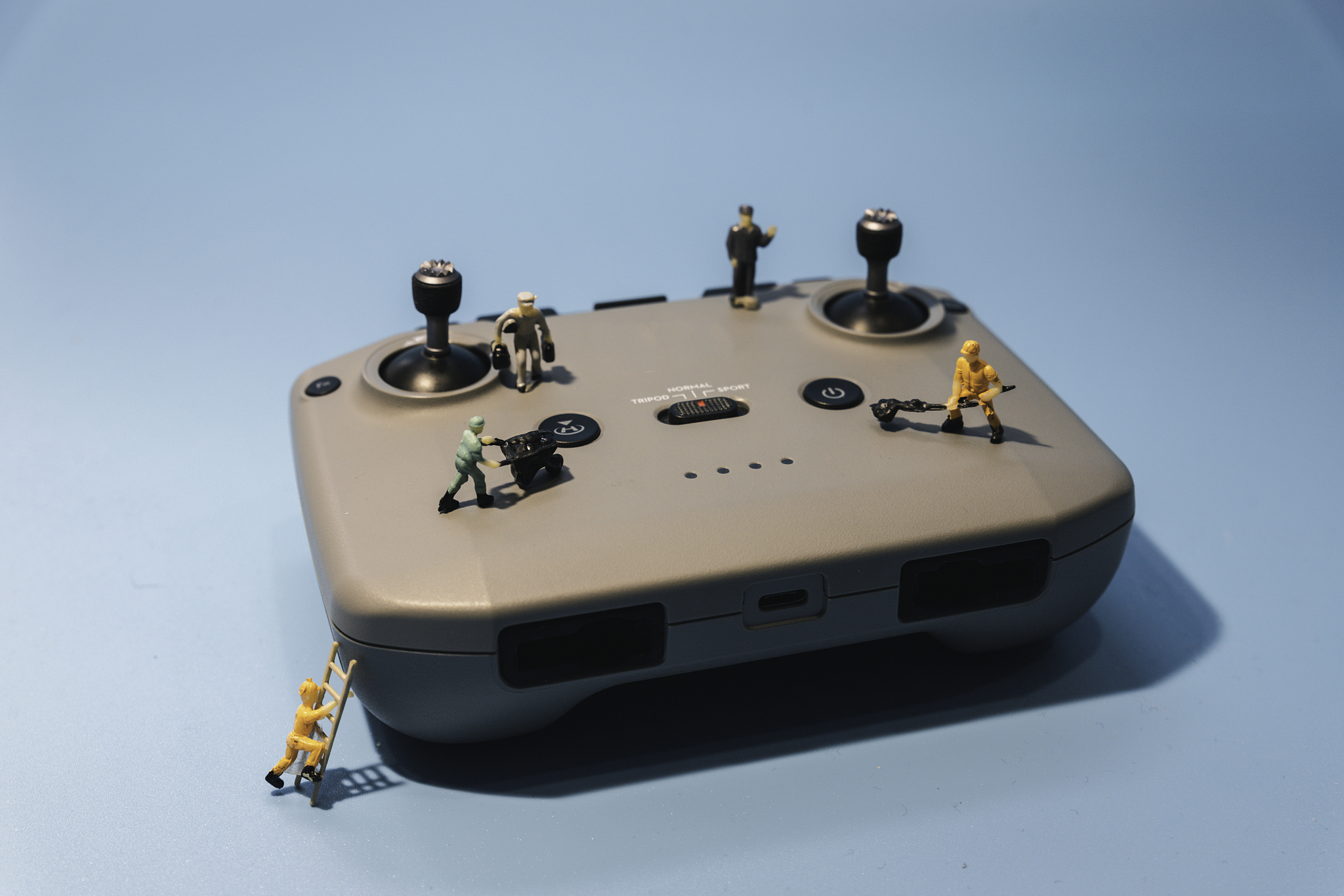 模仿游戏人生粉丝写一段发癫文学