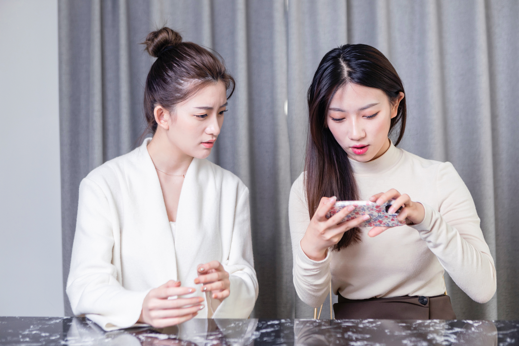 暗黑之烬震撼上线！全新角色、副本、装备等你体验！