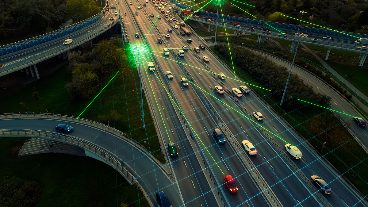 做一个高速公路可视化方案的Word文档