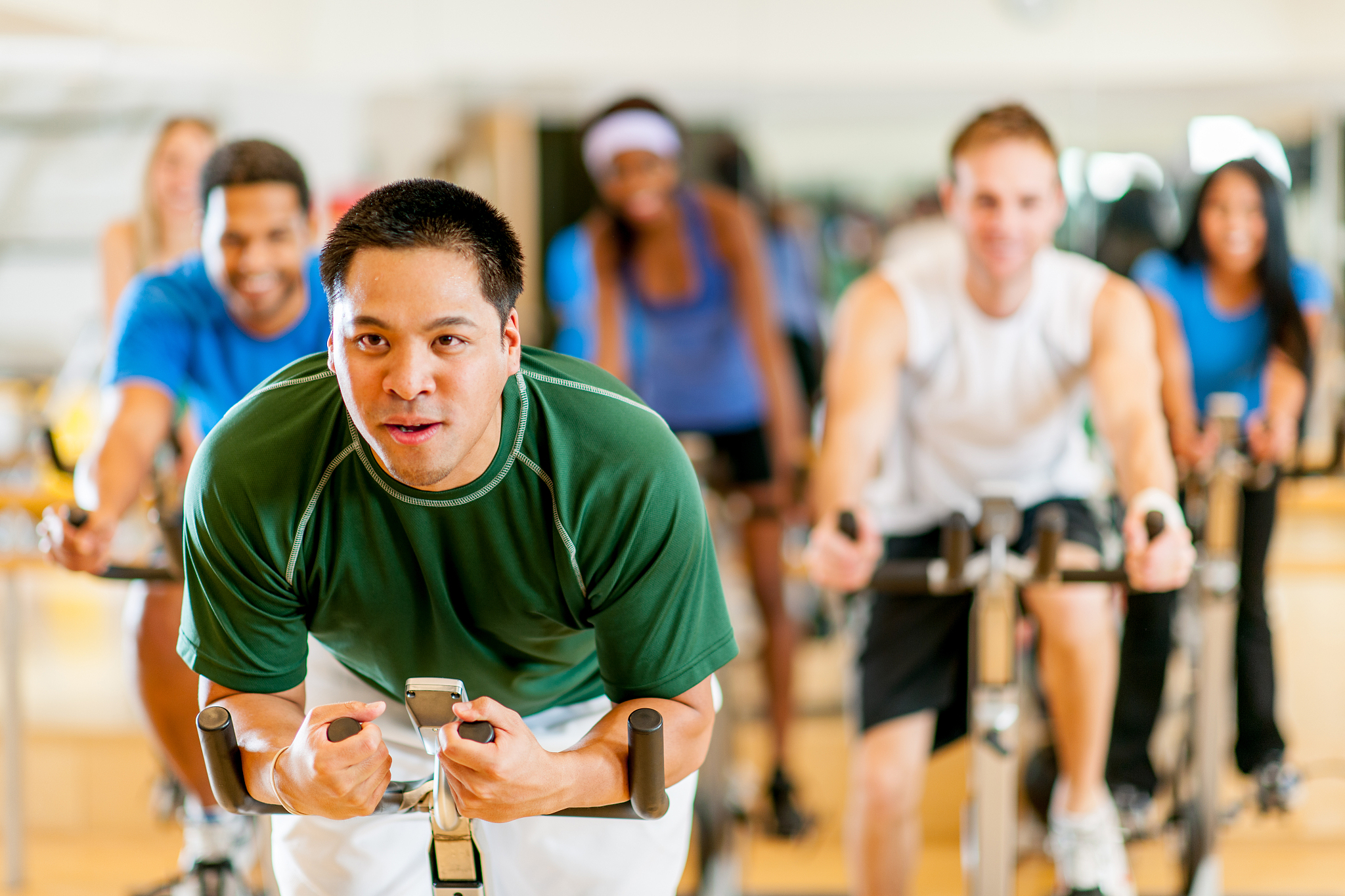 写一篇关于运动对大学生活的作业英语作文