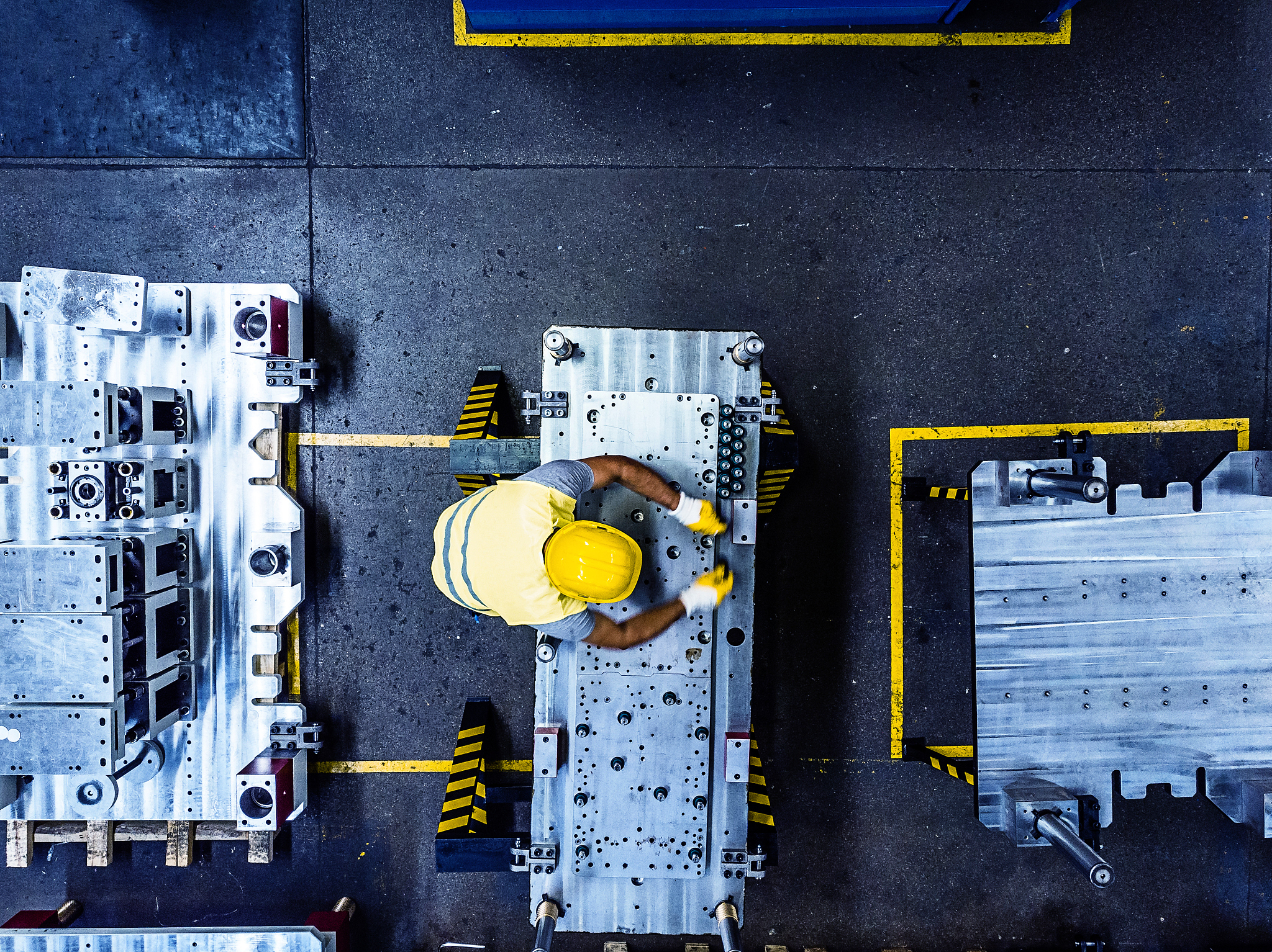 合肥男生中专学校推荐：学技能，赢未来！